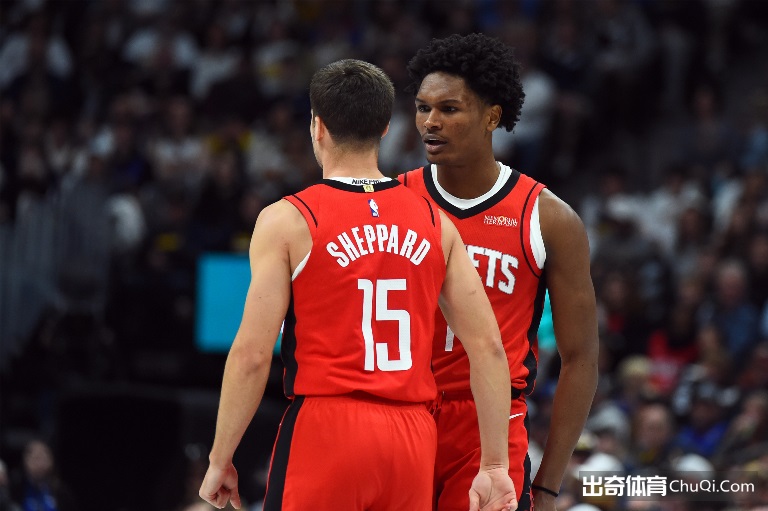 锡安退赛原,因揭晓,左腿不适情,金宝博188bet体育官网,Bet188,Sports,足球直播,篮球赛事,体育高清,NBA直播